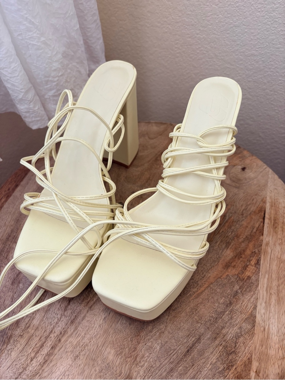 Gianni Bini Cream Lace-Up Platform Block Heels